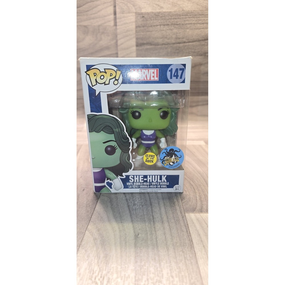 Funko Pop Marvel She-Hulk Classic GITD Figure  (Comikaze Exclusive)